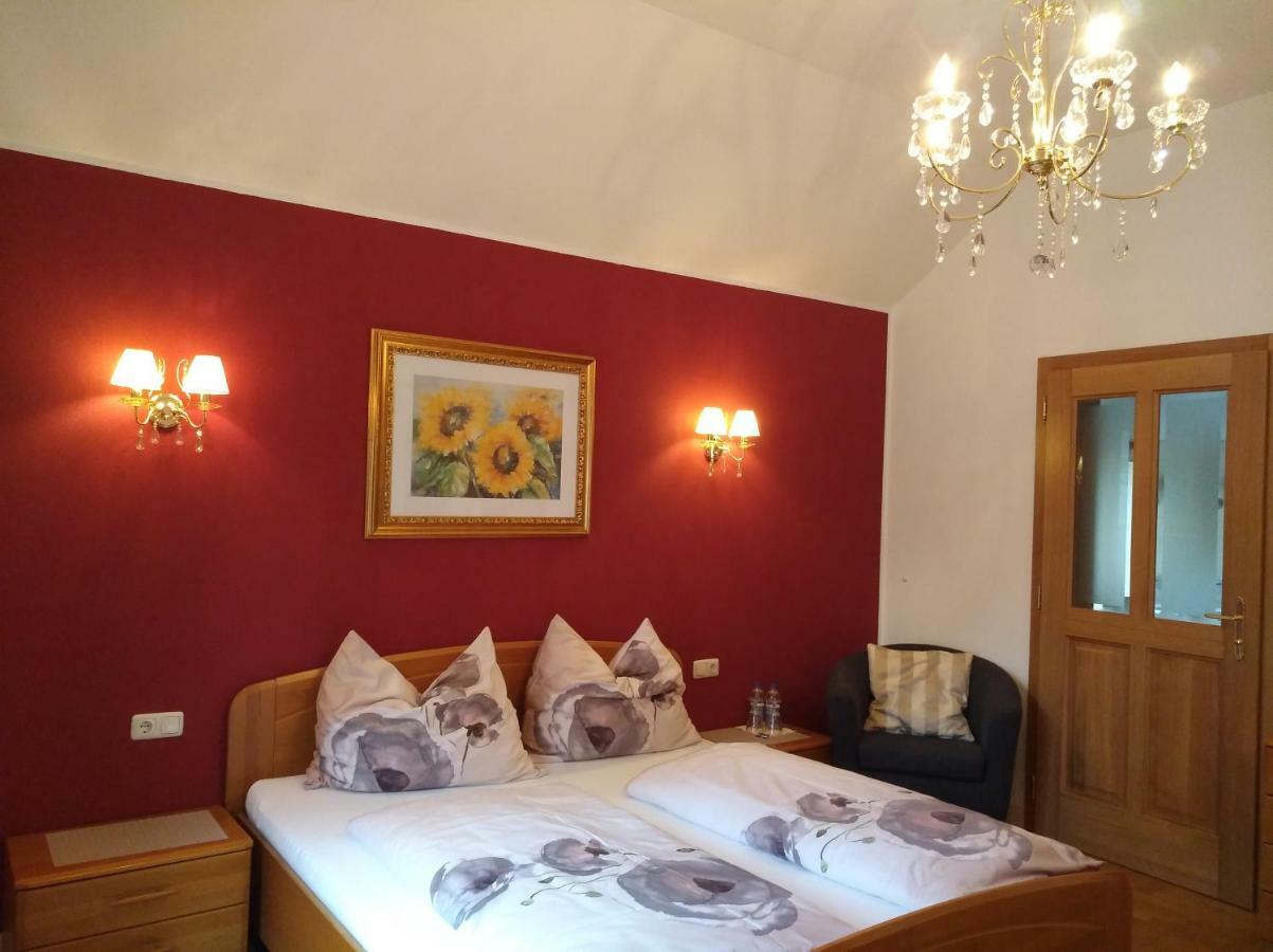 Gaestezimmer Bruehl Markt Sankt Florian Eksteriør billede